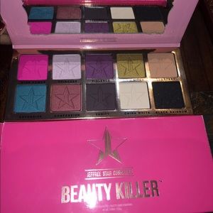 Jeffree Star eye shadow palette